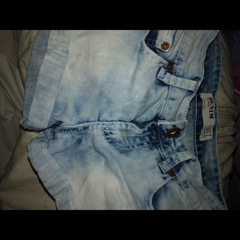 Shorts - Picture 2 of 2